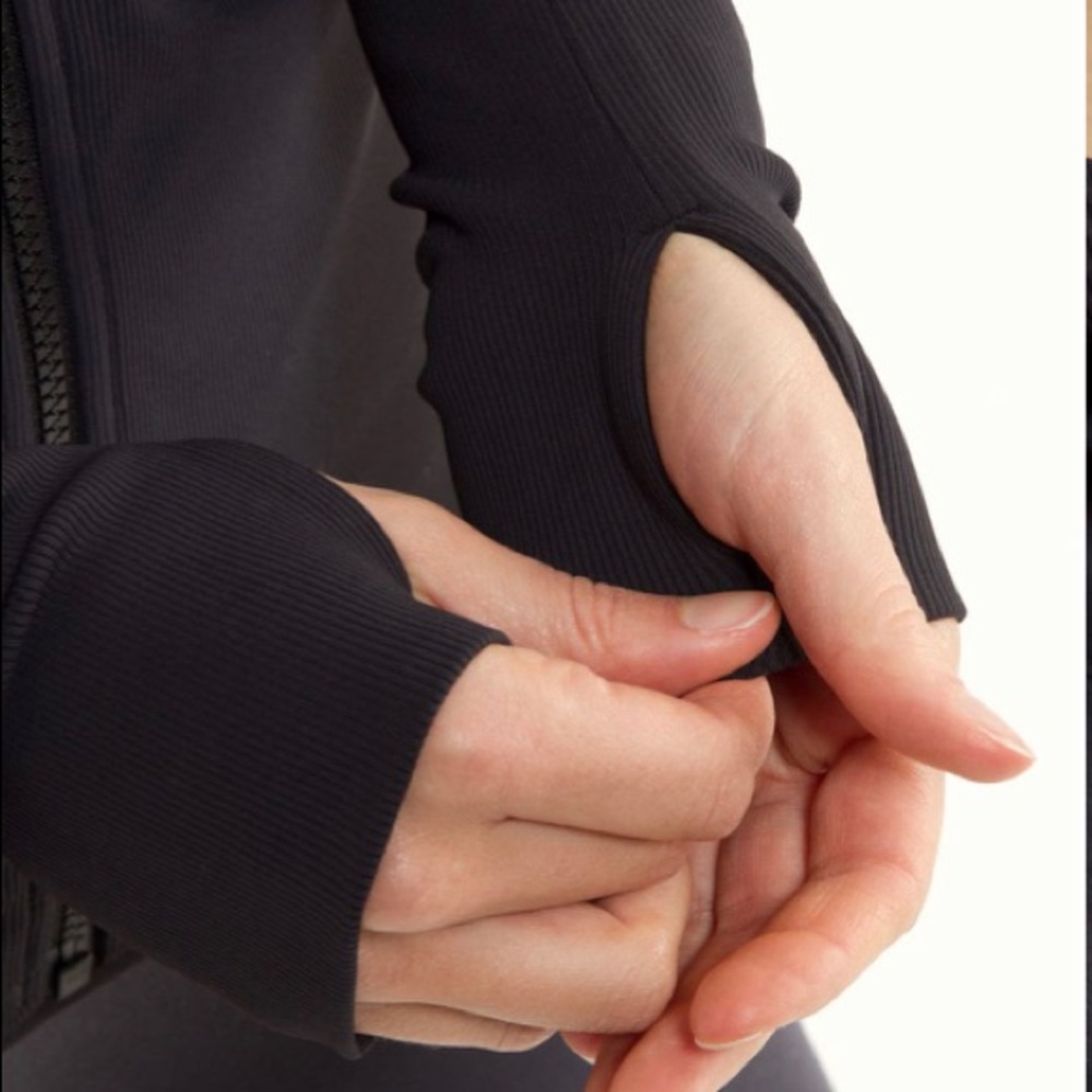Lululemon Black & Grey Reversible Jacket - Picture 4 of 10